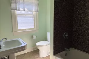 1370 Mathews Ave, Oakwood, OH 44107 - Photo 18