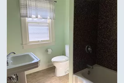 1370 Mathews Avenue, Oakwood, OH 44107 - Photo 16