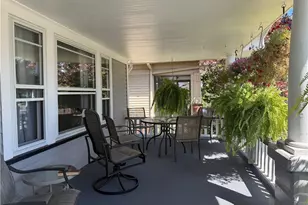 1370 Mathews Ave, Oakwood, OH 44107 - Photo 2