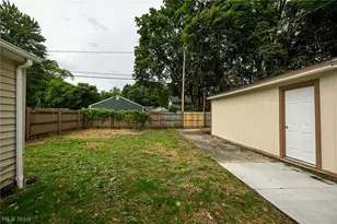 1376 Seward Ave, Akron, OH 44320 - Photo 32