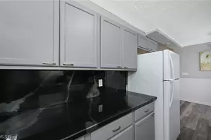 1376 Seward Ave, Akron, OH 44320 - Photo 8