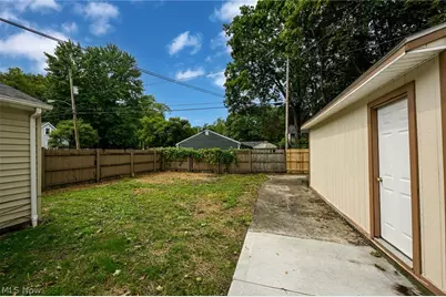 1376 Seward Avenue, Akron, OH 44320 - Photo 30