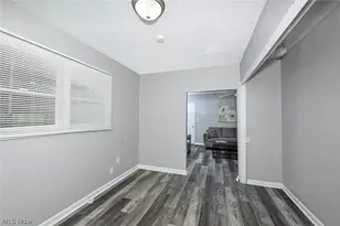 1376 Seward Ave, Akron, OH 44320 - Photo 12