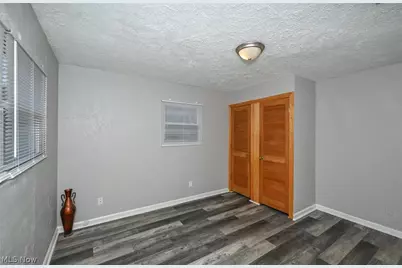 1376 Seward Avenue, Akron, OH 44320 - Photo 16