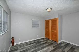 1376 Seward Ave, Akron, OH 44320 - Photo 16