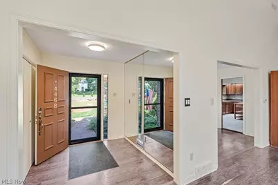 4468 Devonshire Drive #c, Youngstown, OH 44512 - Photo 2