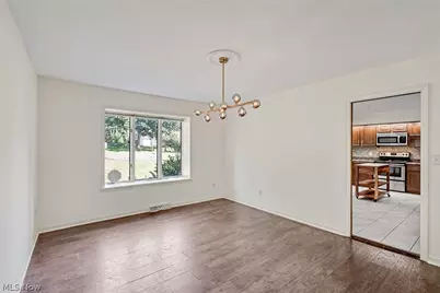 4468 Devonshire Drive #c, Youngstown, OH 44512 - Photo 6