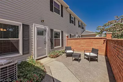 84 Mersey Court, Mentor, OH 44060 - Photo 2