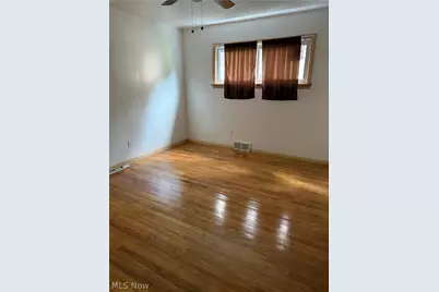 16727 Grovewood Avenue, Loveland, OH 44110 - Photo 14
