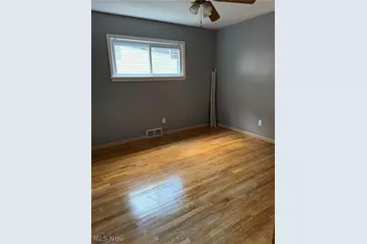 16727 Grovewood Avenue, Loveland, OH 44110 - Photo 12