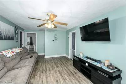 3277 Mayfair Road, Akron, OH 44312 - Photo 6