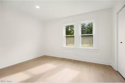 4597 Elyria Avenue, Lorain, OH 44055 - Photo 16