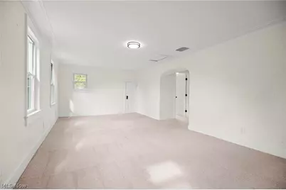 4597 Elyria Avenue, Lorain, OH 44055 - Photo 26