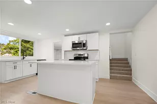 4597 Elyria Ave, Lorain, OH 44055 - Photo 4