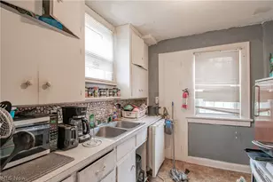 800 Halter Ct NW, Canton, OH 44708 - Photo 6