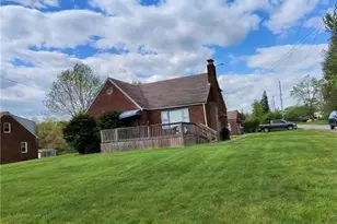 2156 McGuffey Rd, Youngstown, OH 44505 - Photo 2