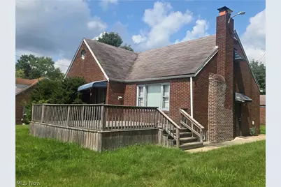 2156 McGuffey Road, Youngstown, OH 44505 - Photo 1