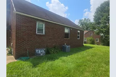 2156 McGuffey Road, Youngstown, OH 44505 - Photo 6