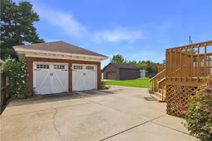 1007 Campus Dr, Belpre, OH 45714 - Photo 2