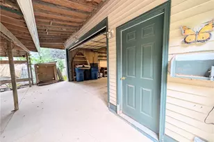 678 Shook Rd, Akron, OH 44319 - Photo 6