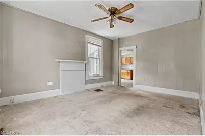 409 Ohio Avenue, Salem, OH 44460 - Photo 6