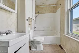 409 Ohio Ave, Salem, OH 44460 - Photo 12