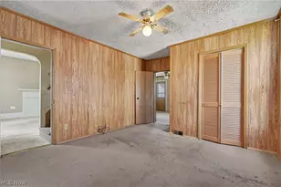 409 Ohio Ave, Salem, OH 44460 - Photo 8
