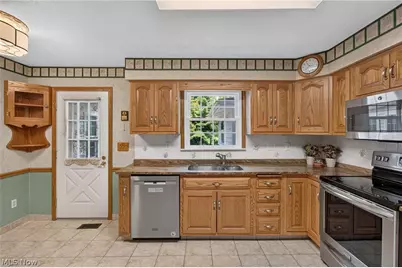 1690 Lares Lane, Brunswick, OH 44212 - Photo 14