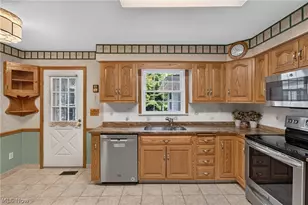 1690 Lares Ln, Brunswick, OH 44212 - Photo 14