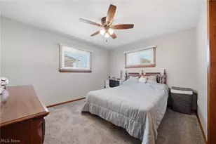 1118 Valley Dr NW, North Canton, OH 44720 - Photo 12