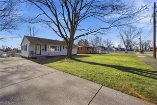 1118 Valley Dr NW, North Canton, OH 44720 - Photo 40