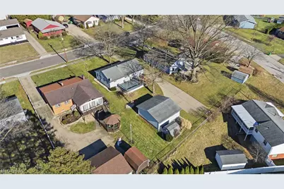 1118 Valley Drive NW, North Canton, OH 44720 - Photo 48