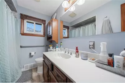 1118 Valley Drive NW, North Canton, OH 44720 - Photo 8