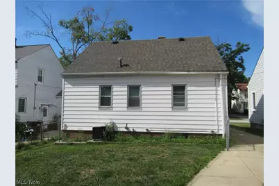 11901 Wayland Avenue, Loveland, OH 44111 - Photo 4