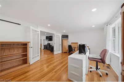 254 Thomas Avenue, Munroe Falls, OH 44262 - Photo 2