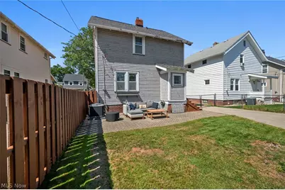 2069 Marlowe Avenue, Oakwood, OH 44107 - Photo 6