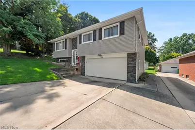 1924 Lincoln Road, Wickliffe, OH 44092 - Photo 2