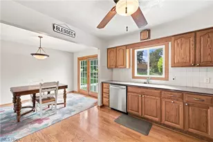 1924 Lincoln Rd, Wickliffe, OH 44092 - Photo 8