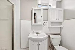1924 Lincoln Rd, Wickliffe, OH 44092 - Photo 22