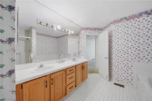 645 Grandview Ln, Aurora, OH 44202 - Photo 18
