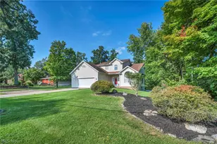 7358 Oakhill Rd, Oakwood, OH 44146 - Photo 2