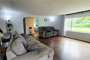 7907 Baumhart Rd, Amherst, OH 44001 - Photo 10