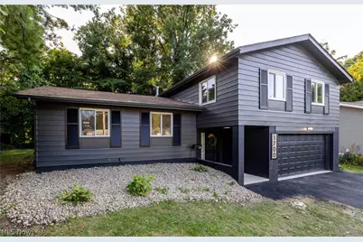 1700 Karg Drive, Akron, OH 44313 - Photo 2