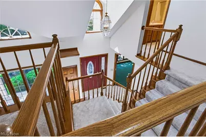 697 Cherry Valley Drive, Amherst, OH 44001 - Photo 18
