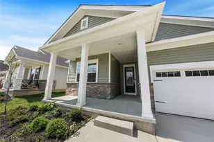 2440 Merriment Dr, Amherst, OH 44035 - Photo 2