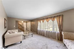 178 Shorehaven Dr, Boardman, OH 44512 - Photo 4