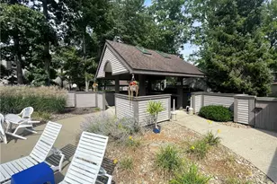 1153 Red Tail Hawk Ct, Youngstown, OH 44512 - Photo 32