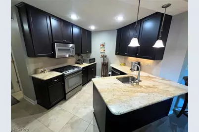 1153 Red Tail Hawk Court #3, Youngstown, OH 44512 - Photo 6