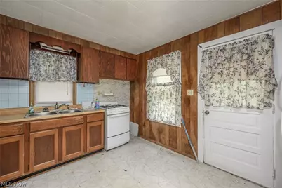 8386 Yale Road, Rootstown, OH 44272 - Photo 4