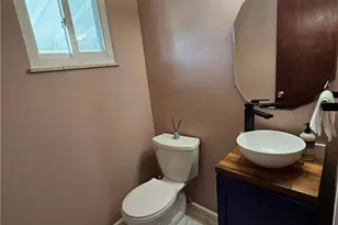 33158 Lakeshore Blvd, Eastlake, OH 44095 - Photo 12